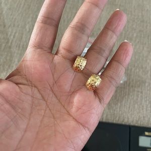 18k Saudi gold clip earrings